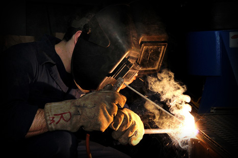 Stud Welding Applications: Construction, Shipbuilding, Fabrication Red-D-Arc