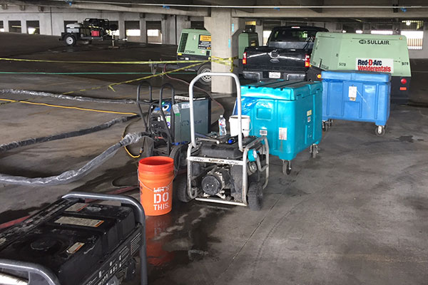 dry ice bins and ice blast cleaning equipment