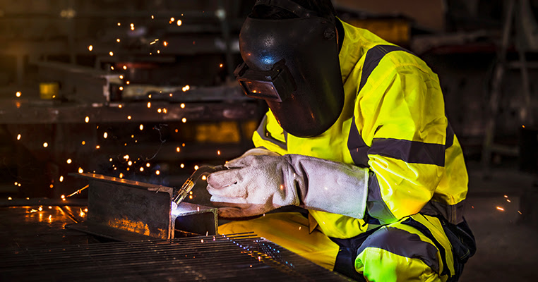 A Welder MIG Welding