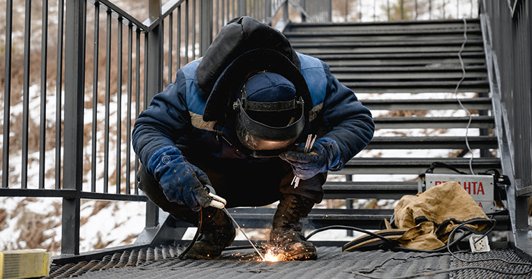 How Cold Weather Affects Welding Equipment Performance